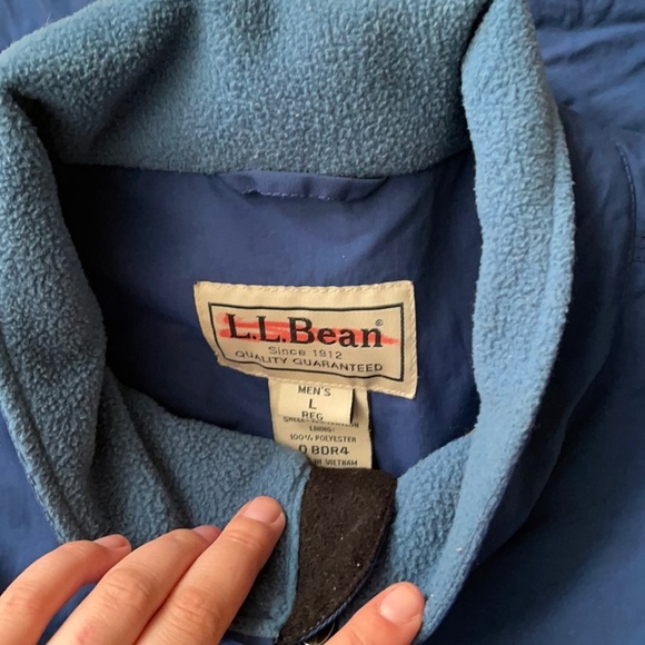 L.L. Bean Men’s Blue Vest - Picture 2 of 4
